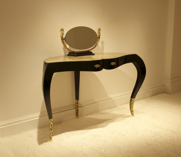 2 room view dressing room table ebony, yannick chastang 2014