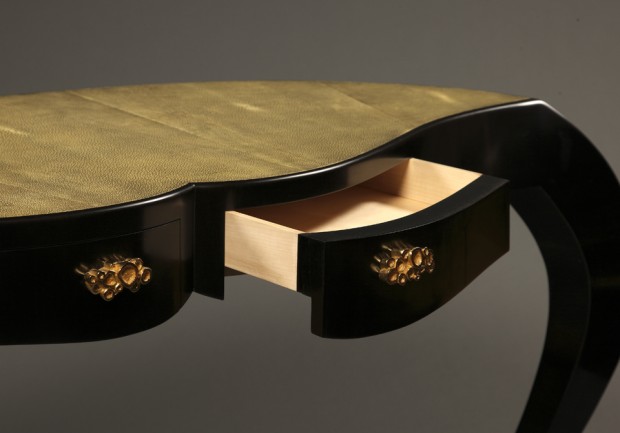 5 dressing room table ebony, yannick chastang 2014